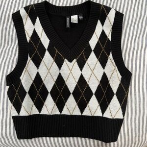 H&M sweater vest